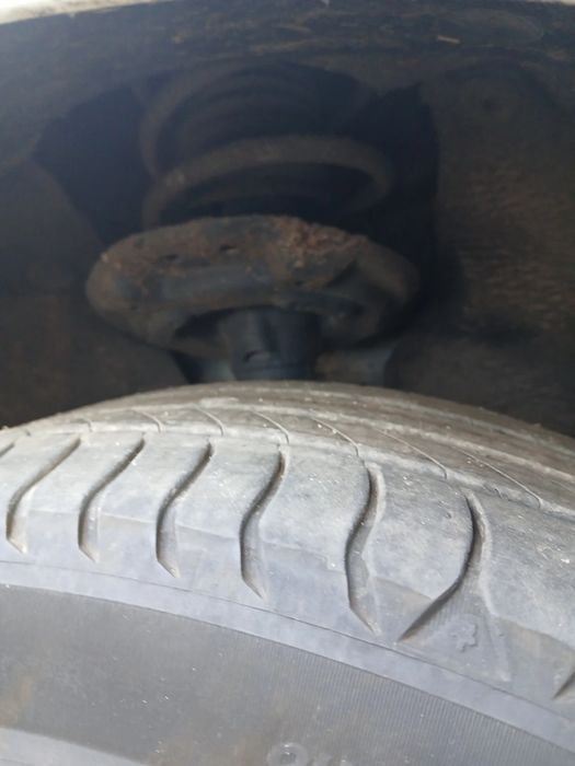 Amortecedor frente direito RENAULT Megane IV Grandtour (K9A/M_)