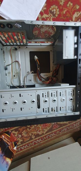 Продам корпус пк с блоком питания HP, и дисководом