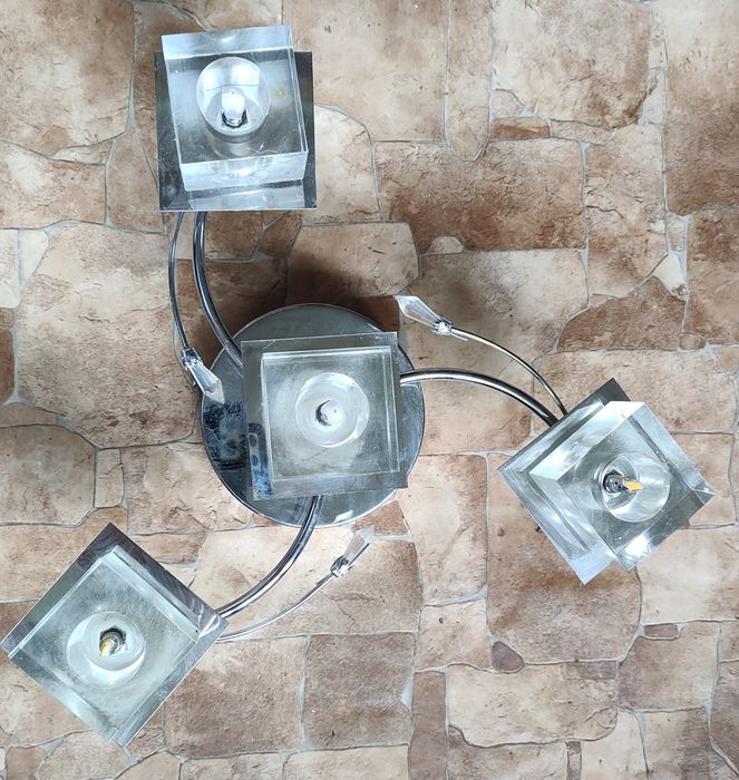 люстра потолочна