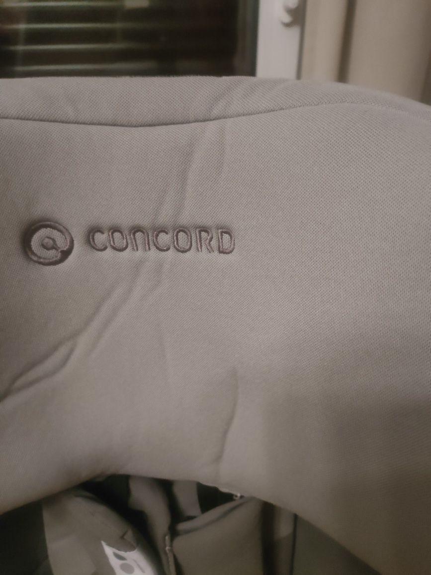 Fotelik samochodowy Concord Reverso Plus