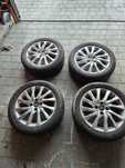 Komplet Alufelg wraz z oponami do Citroen. Rozmiar 17//215/50 Uniroyal