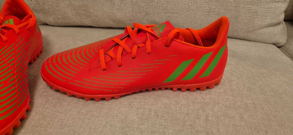 Buty do pilki nożnej adidas r. 48