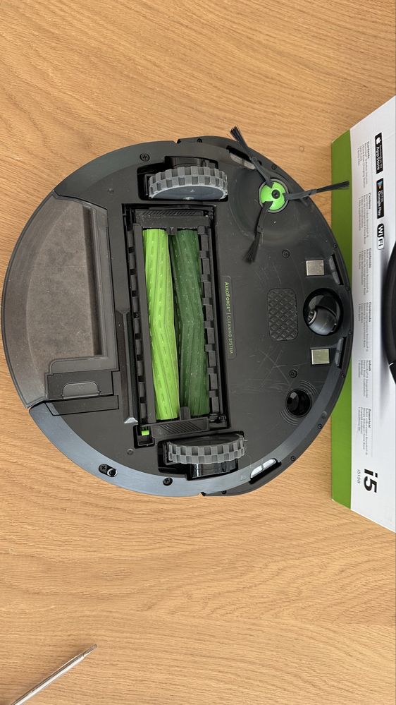Roomba iRobot i5 – Aspirador Robot Wi-Fi - como novo