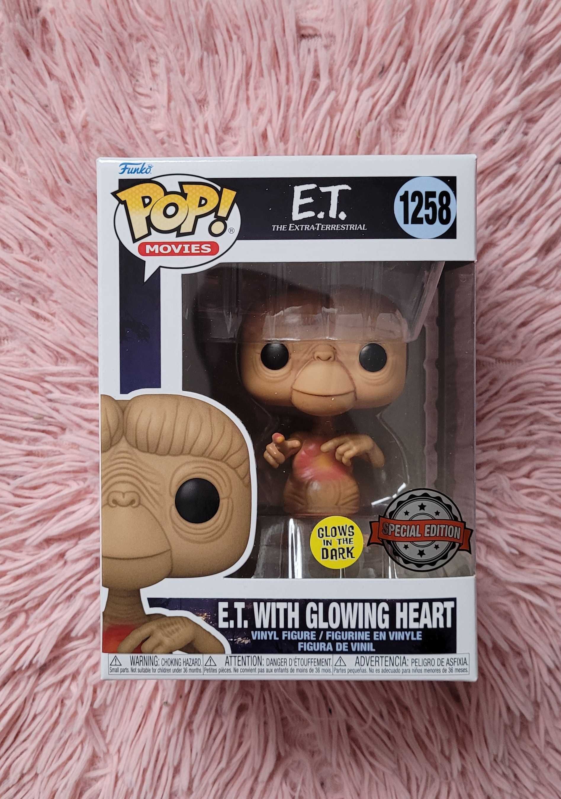 Figurka Funko POP! E.T. WITH GLOWING HEART GITD Special Edition #1258