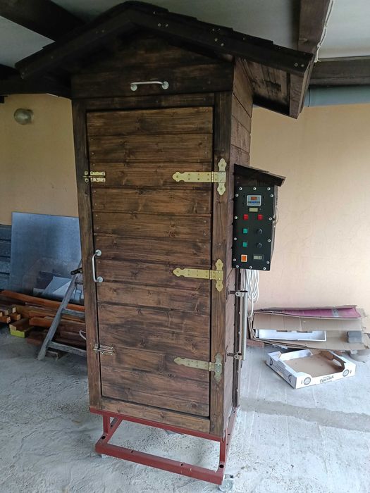 Wędzarka elektryczna drewniana