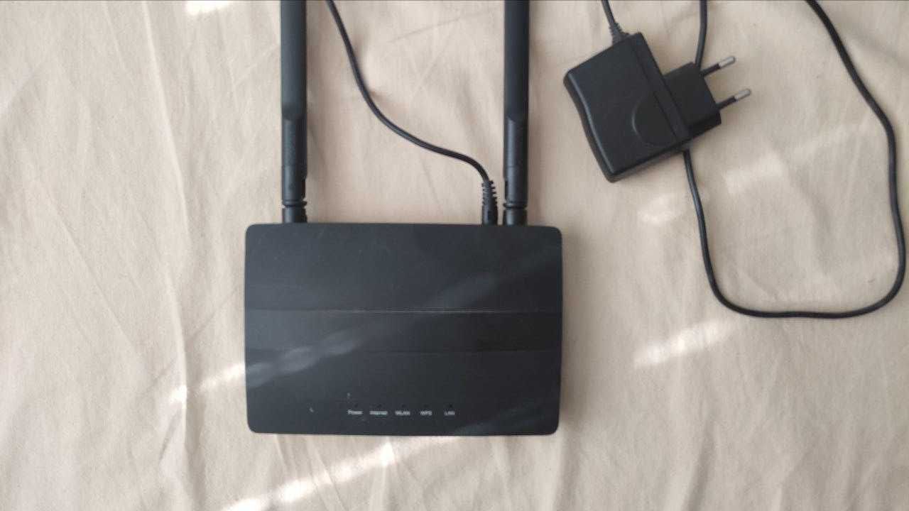 Роутер Huawei WS319 (Без привязки к Киевстару)