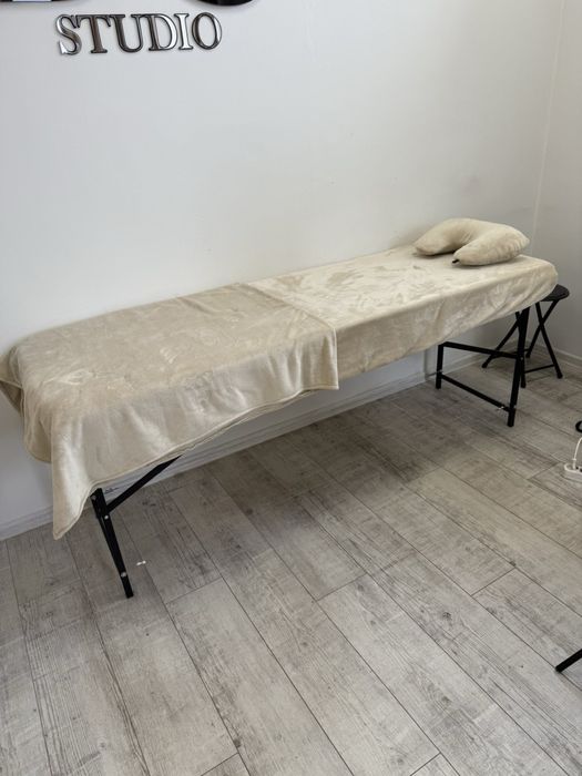 Кушетка і комплект в подарунок