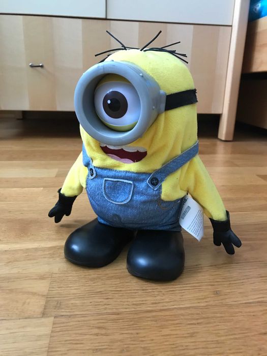 Интерактивная игрушка, Миньйон Стюарт