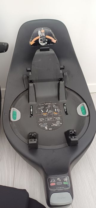 Fotelik cybex sirona Z z bazą