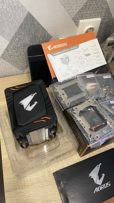Кулер (Башня) Gigabyte Aorus ATC700 RGB.