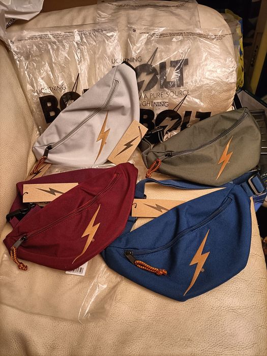 Bolsas de Cintura p/Desporto da Lightning Bolt Novas