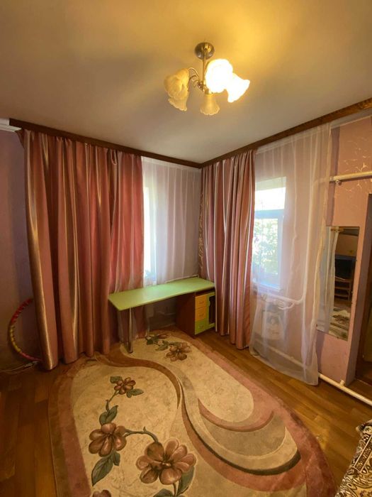 Продаж будинку 57 кв. м, з ділянкою 10 соток, 3 кімнати. с.Тарасівка