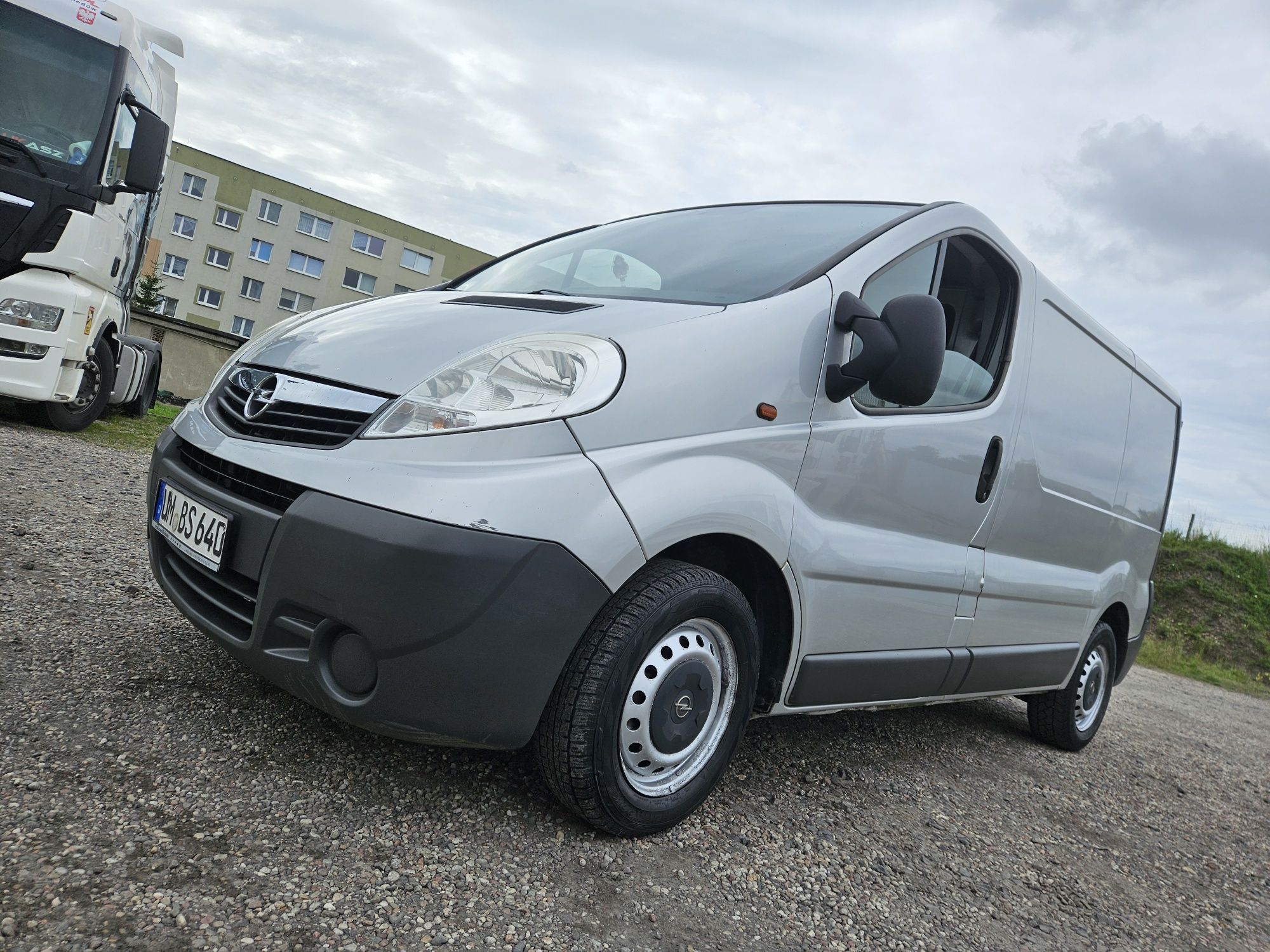 Opel Vivaro 2.0 CDTI blaszak klima z Niemiec ładny nie(trafic)