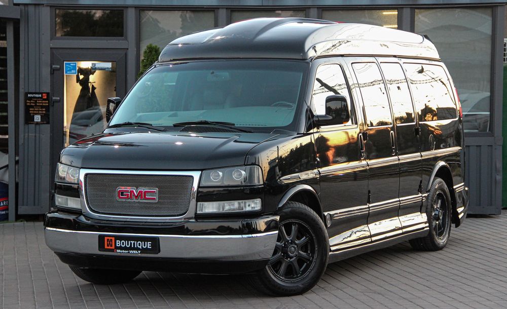GMC Savana 2010 року