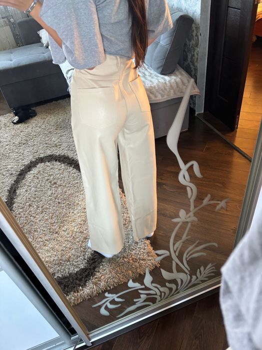 Шкіряні штани бежеві