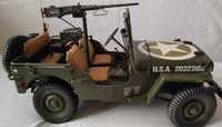 Model 1:8 Jeep Willys MB Hachette