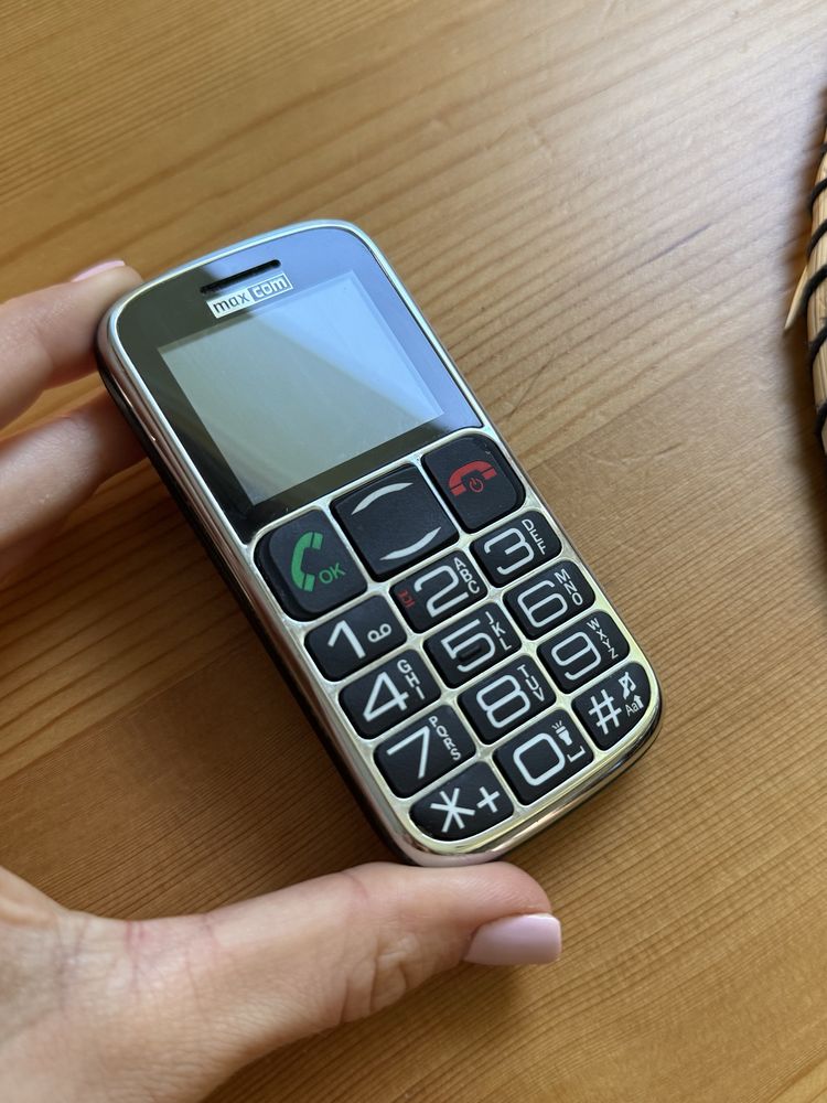 Telefon komórkowy MaxCom MM462BB