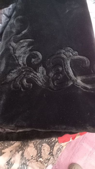 Шуба женская с орнаментом