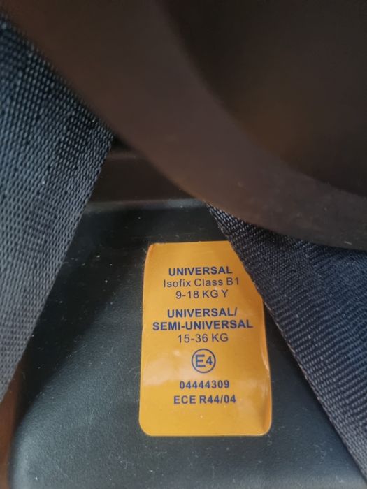 Cadeira Pierre Cardin dos 9 aos 18kg