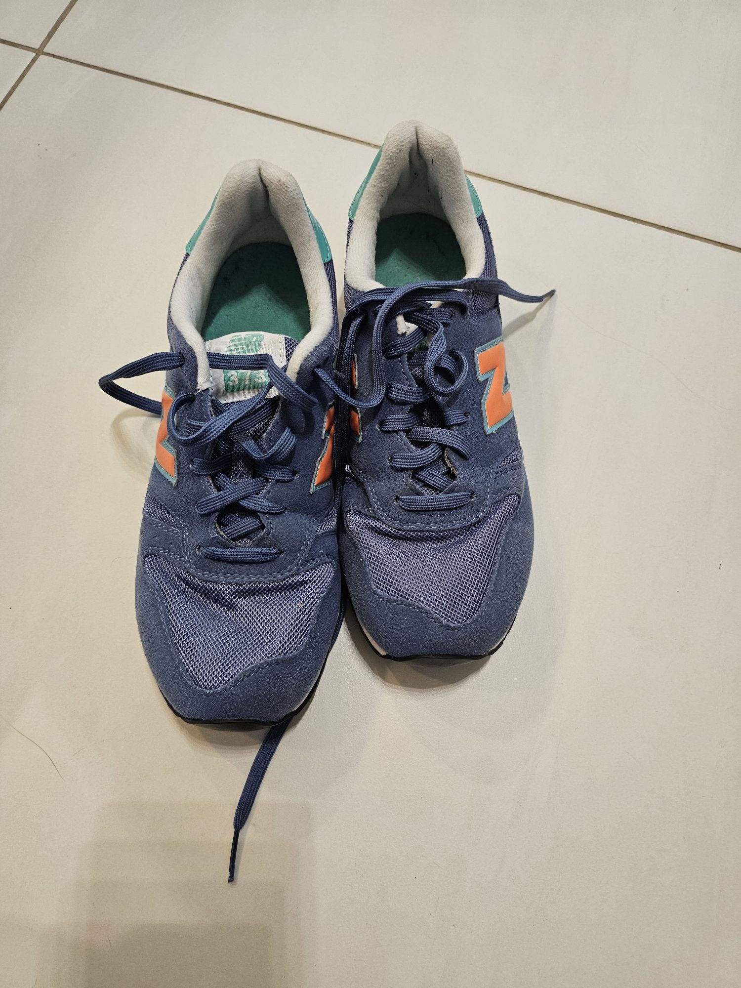 NEW BALANCE KJ373 Buty Sneakersy