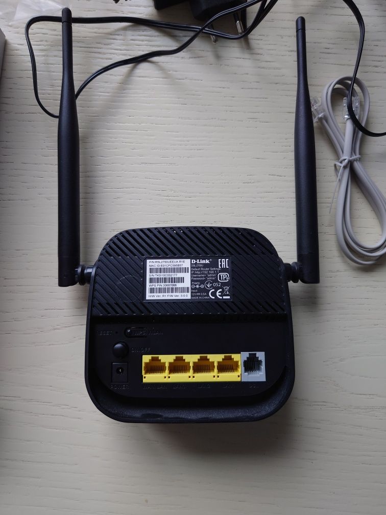 Роутер D-Link DSL-2750U