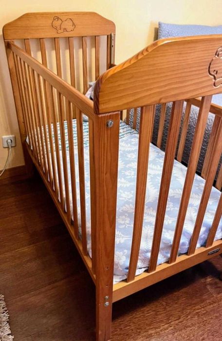 Cama de bebé de grades, berço