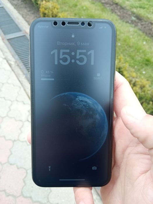 Обменяю iPhone X (R-Sim)