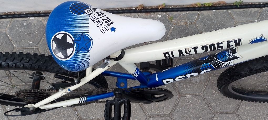 Bicicleta Berg Blast 205 FX