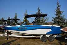 DEMO 2025 AXIS A225 by Malibu Boats - profesjonalna łódź do wakesurf !