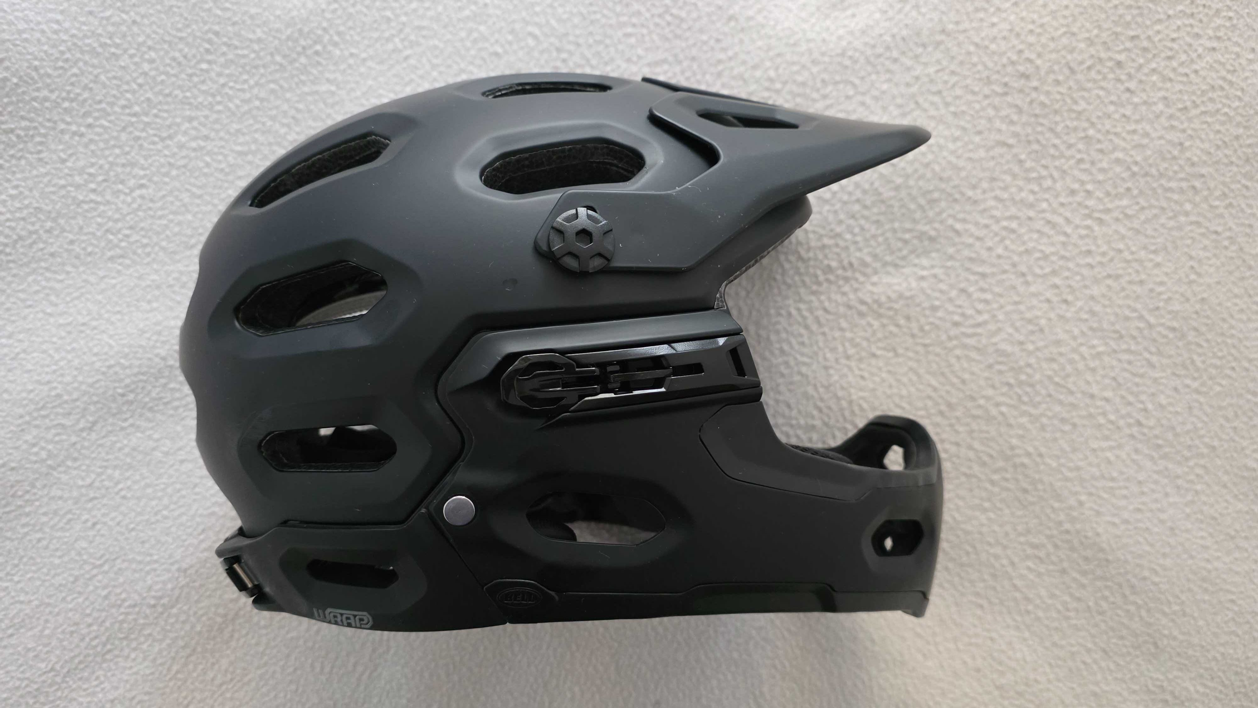 Kask Bell Super 3R MTB Enduro jak nowy