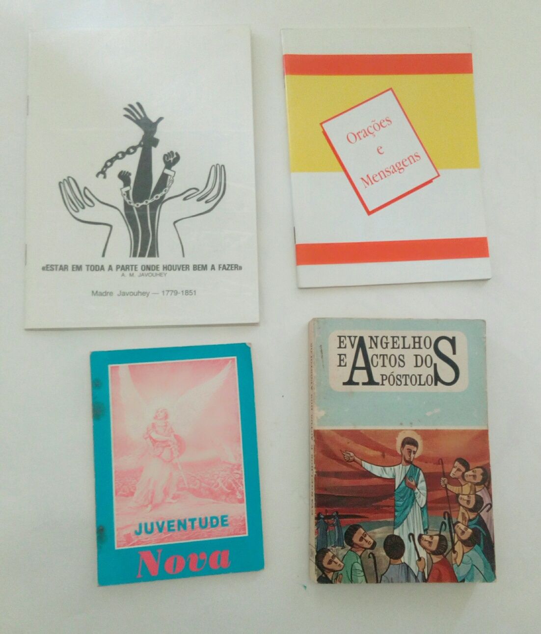 Lote de livros religiosos diversos