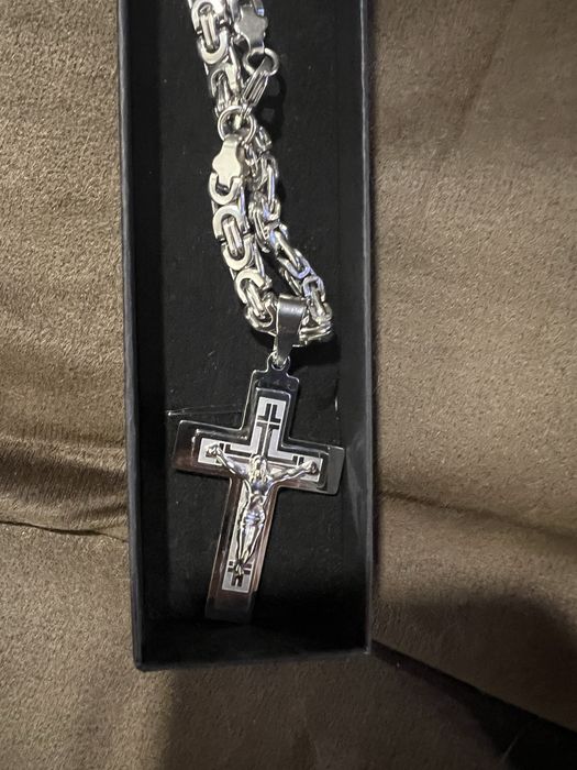 Хрест з цепочкою