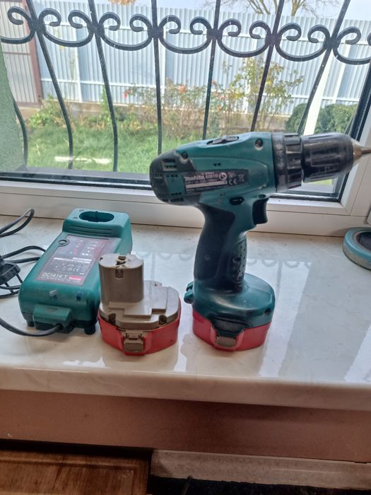 Шуруповерт Makita 6281D