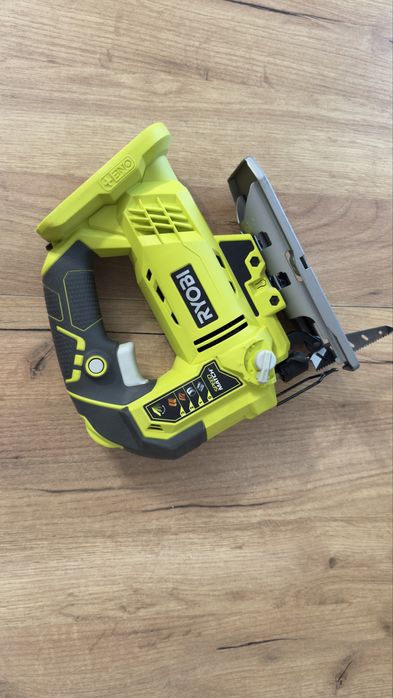 Wyrzynarka akumulatorowa RYOBI ONE+ R18JS – stan jak nowa