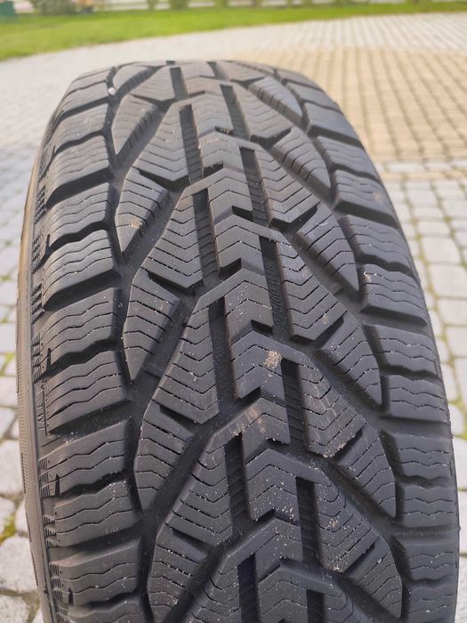 Opony zimowe Kormoran SUV SNOW