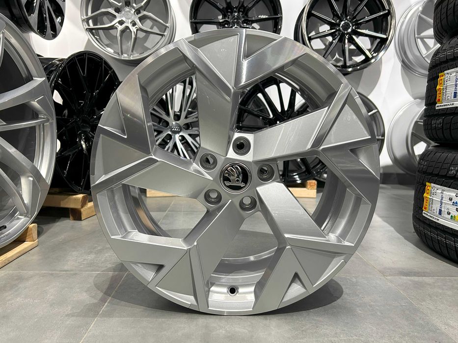 Oryginalne felgi 18 5x112 ET44 SKODA TRISULI Superb IV NZ 3P00/71498