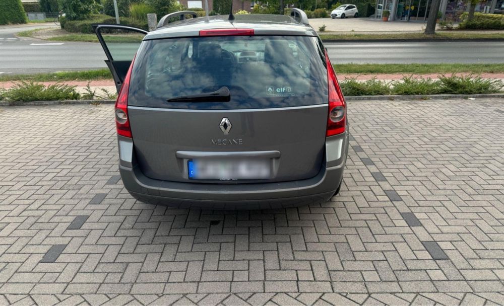 Megane 2 2005г 163тыс.км без подкрасов !!!
