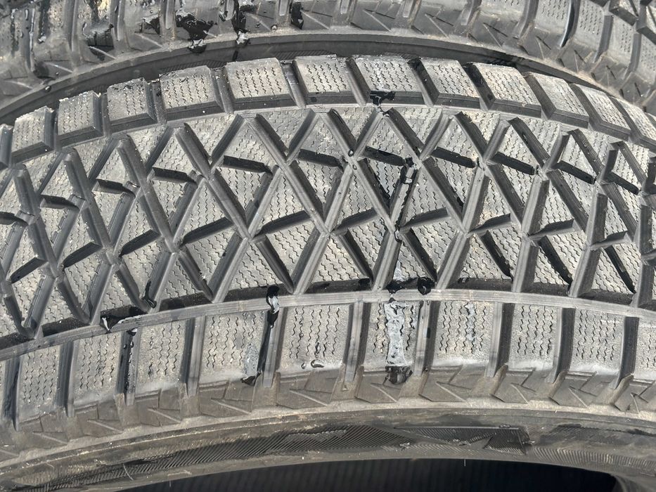 235-65-R18 BRIDGESTONE BLIZZAK комплект 4 штуки зимней резины GERMANY