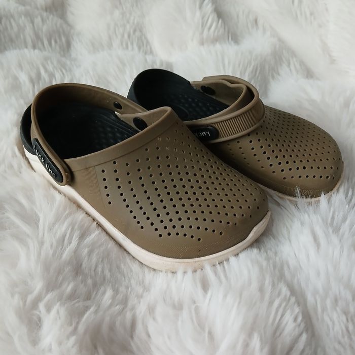 Дитячі кросівки оригінал puma, крокси, тапки валді