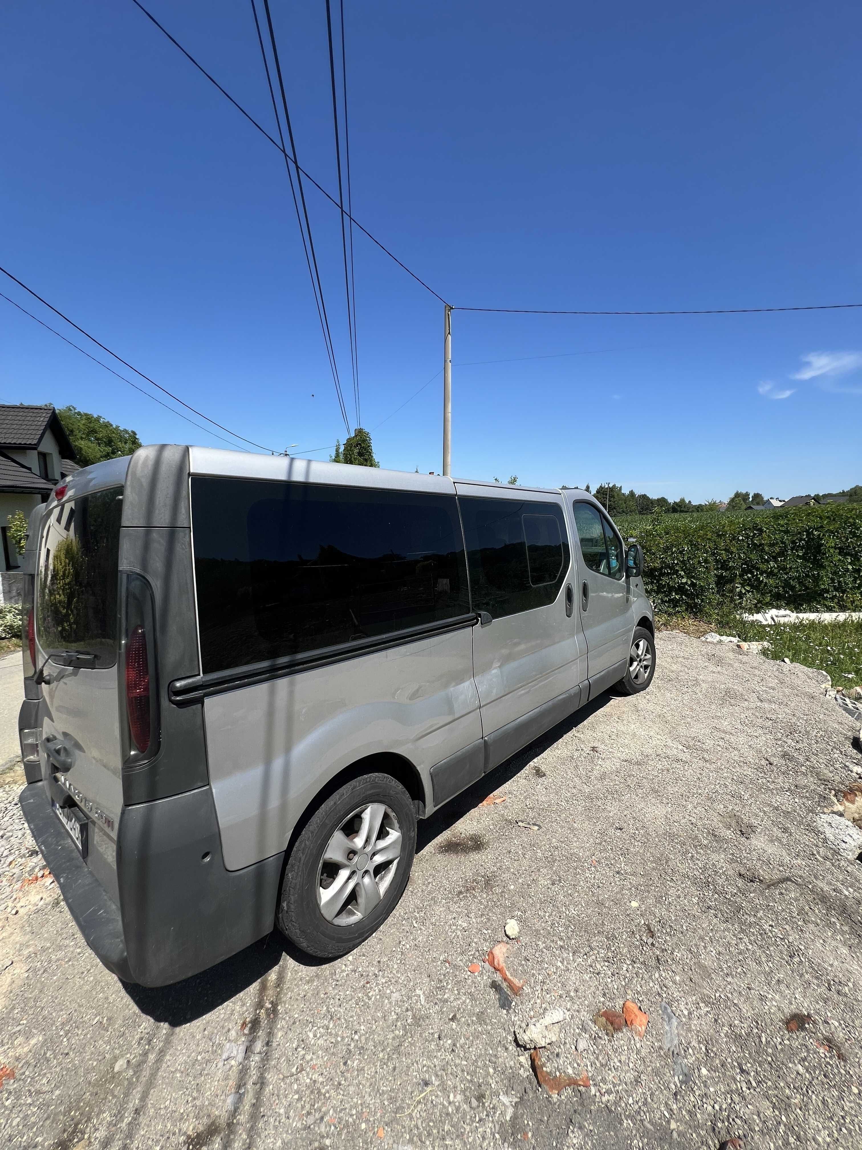 Opel vivaro 1.9 CDTI versja LONG