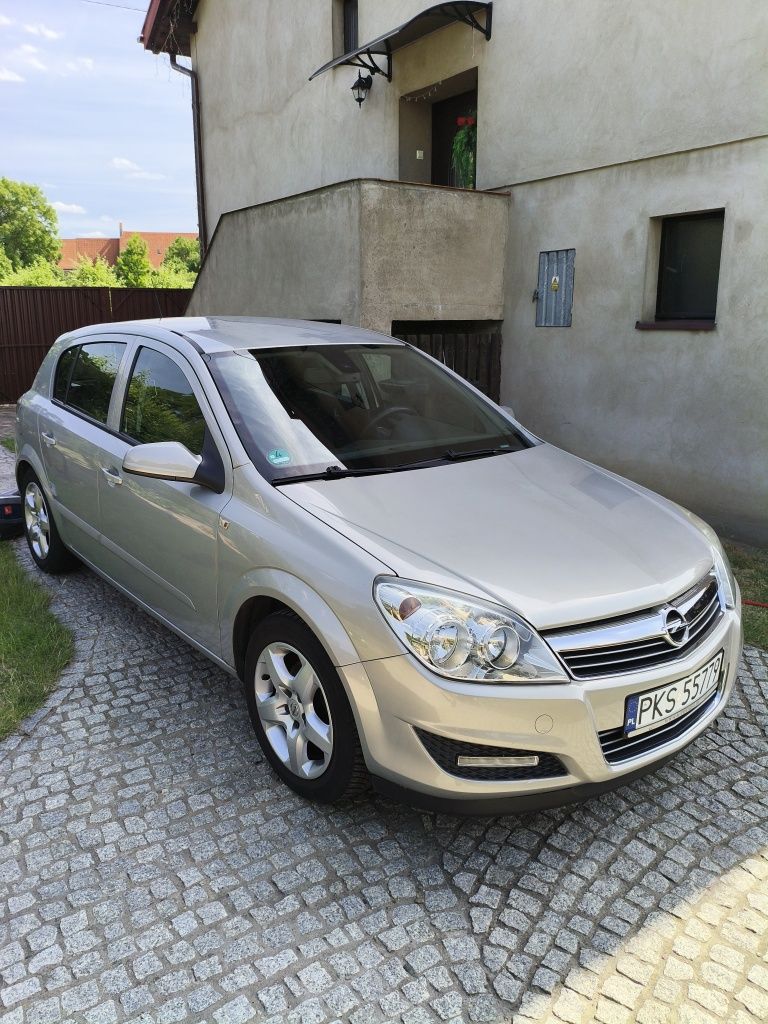 Opel Astra h LPG Webasto, klima, nowy rozrzad
