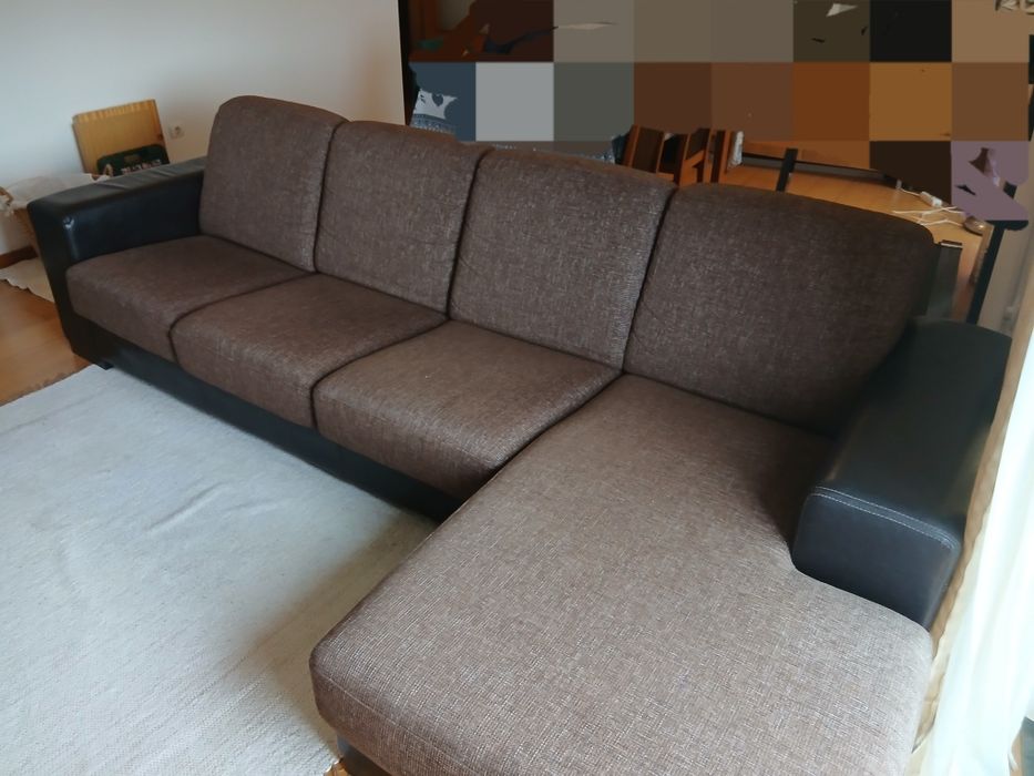 Sofá grande com chaise long