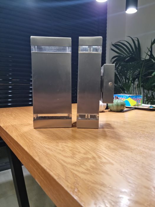 Lampa oprawa oświetlenie ganek elewacja góra dół