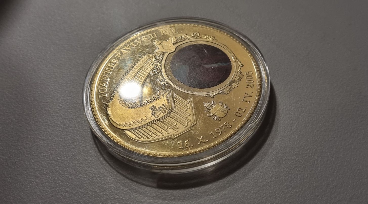 Pozłacana moneta medal Jan Paweł II