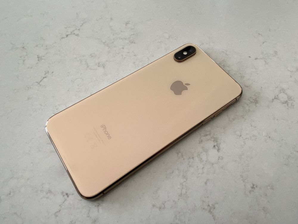 iPhone XS MAX як новий