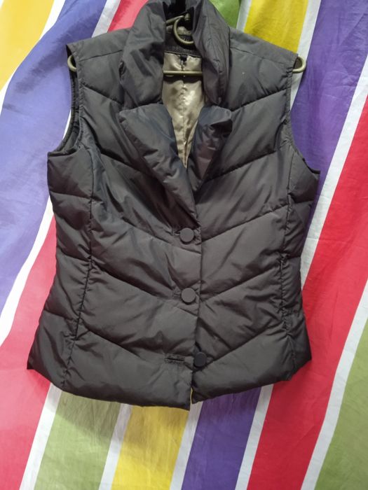 Безрукавка жіноча коричневого кольору рзмір s