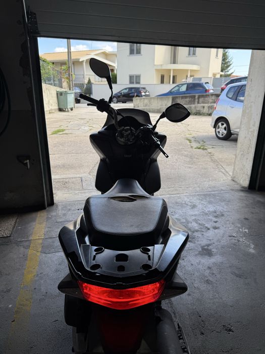 Vendo pcx 2014 com algumas marcas de uso