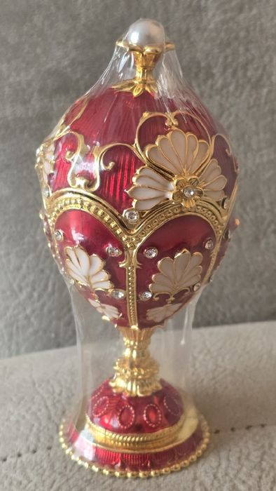 Szkatułka na biżuterię metalowa emaliowana złocona styl Faberge Paris.