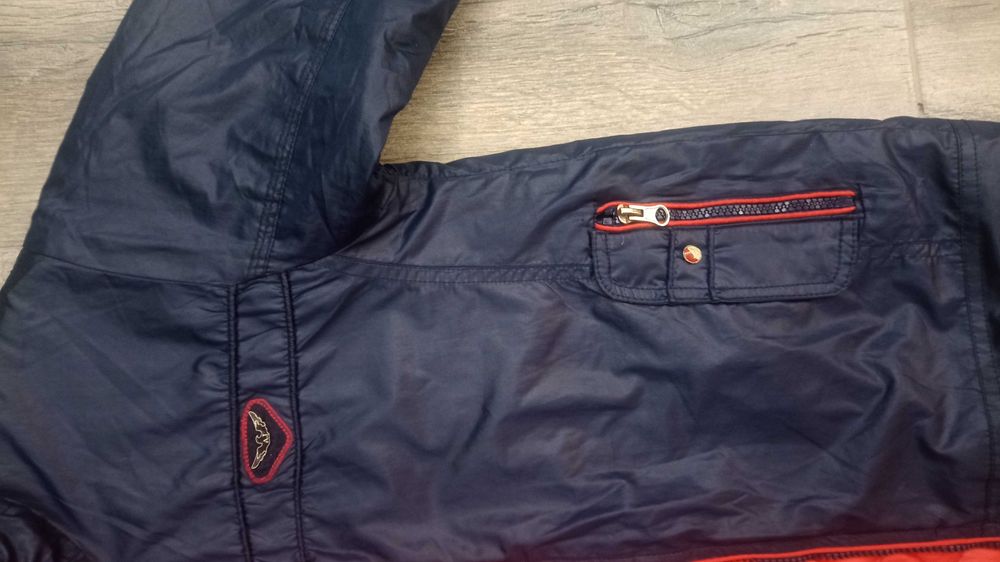 Куртка фірмова демісезонна  "Armani ", оригінал, з США, на 9-11 років.