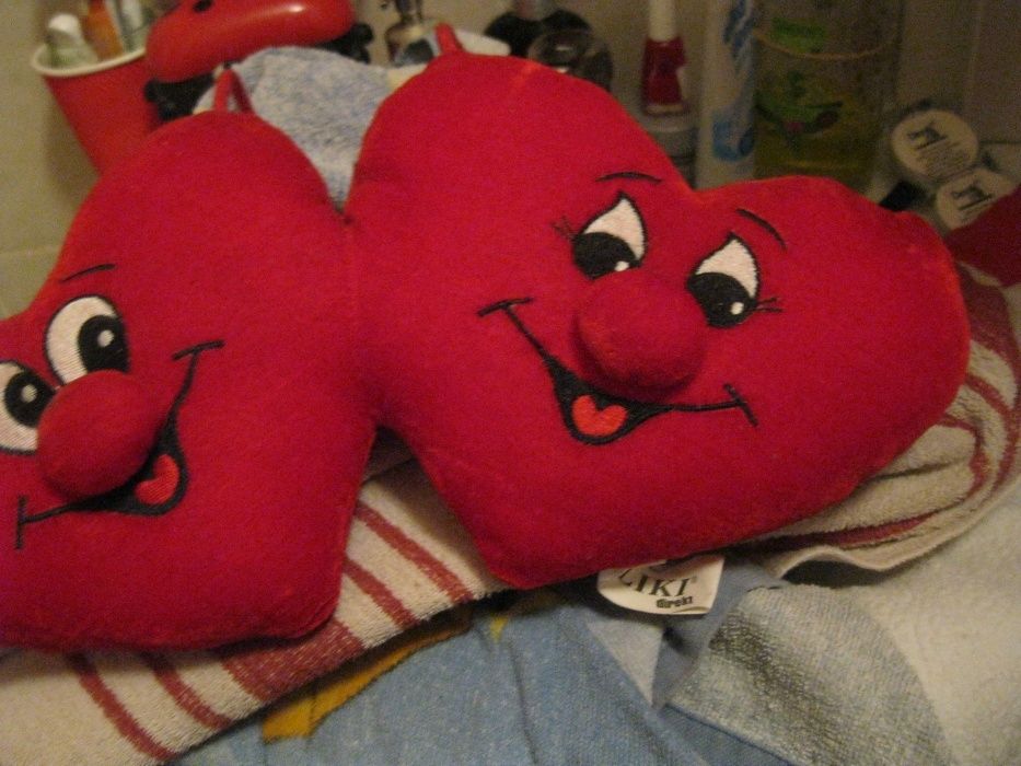 мягкая игрушка два сердца вместе на веревочке декор красные интерьер